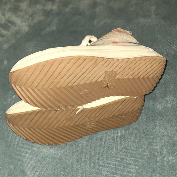 Basically NEW Girl's Madden NYC high-cut rugged fashion sneakers  Size 4 - Picture 7 of 7